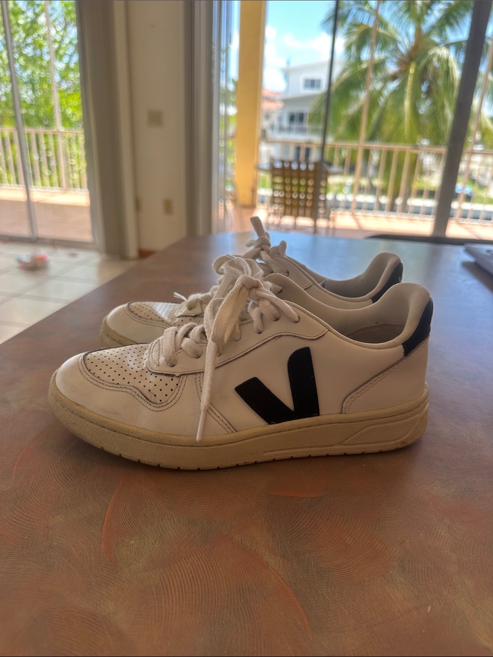 Veja V-10 Sneakers